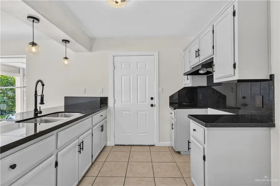 806 W Falcon Avenue, Pharr, TX 78577 - #3