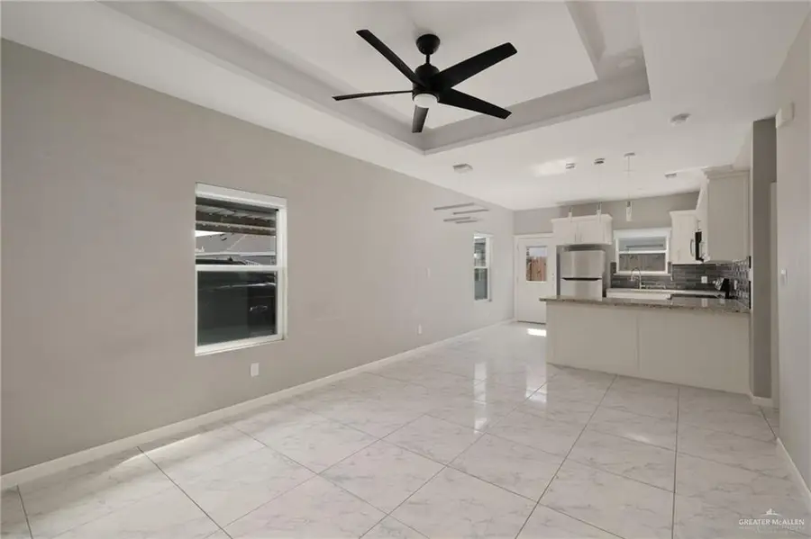 1006 N Blair Avenue, Edinburg, TX 78541 - #3