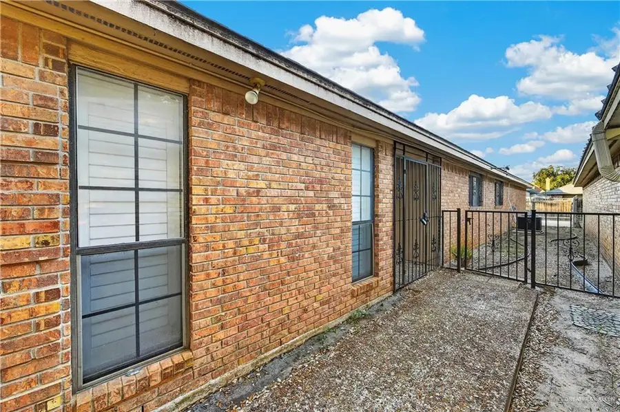 500 Zinnia Avenue, McAllen, TX 78504 - #3