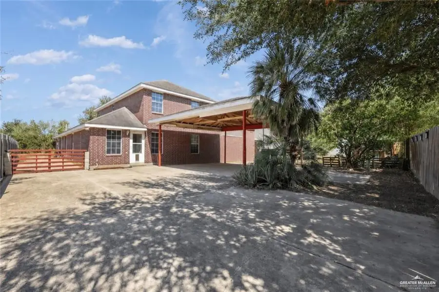 826 N 7th Street, Alamo, TX 78516 - #2