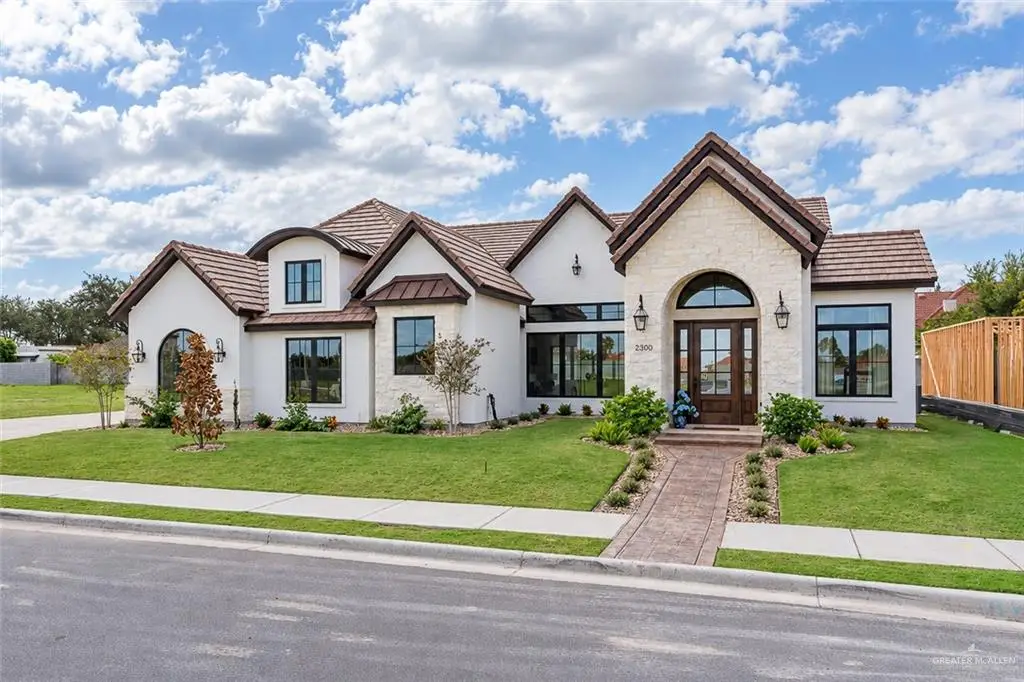 2300 W Carnegie Street, Edinburg, TX 78539 - #1
