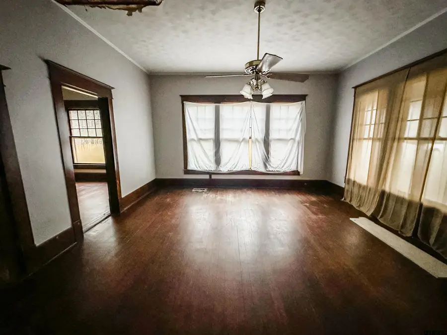 217 N Texas, Pittsburg, TX 75686 - #3