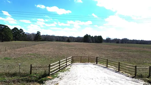 681 CR 4110, Crockett, TX 75835