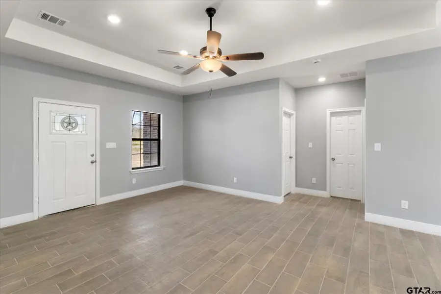 201 S Quille, Mount Pleasant, TX 75455 - Image #2