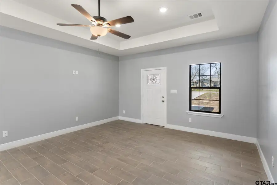 201 S Quille, Mount Pleasant, TX 75455 - Image #3