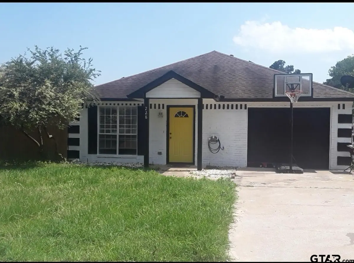 228 Half St, Lindale, TX 75771 - Image #1