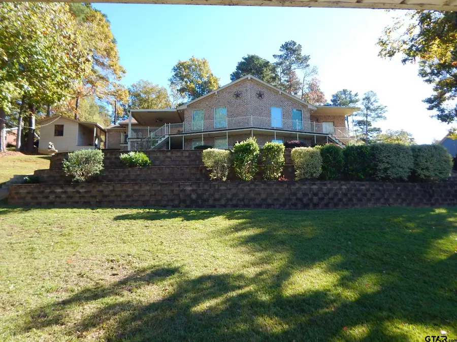 3073 EAST LAKE, Gladewater, TX 75647 - Image #2