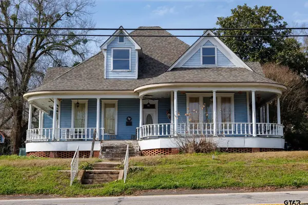 107 N Tyler St, Big Sandy, TX 75755