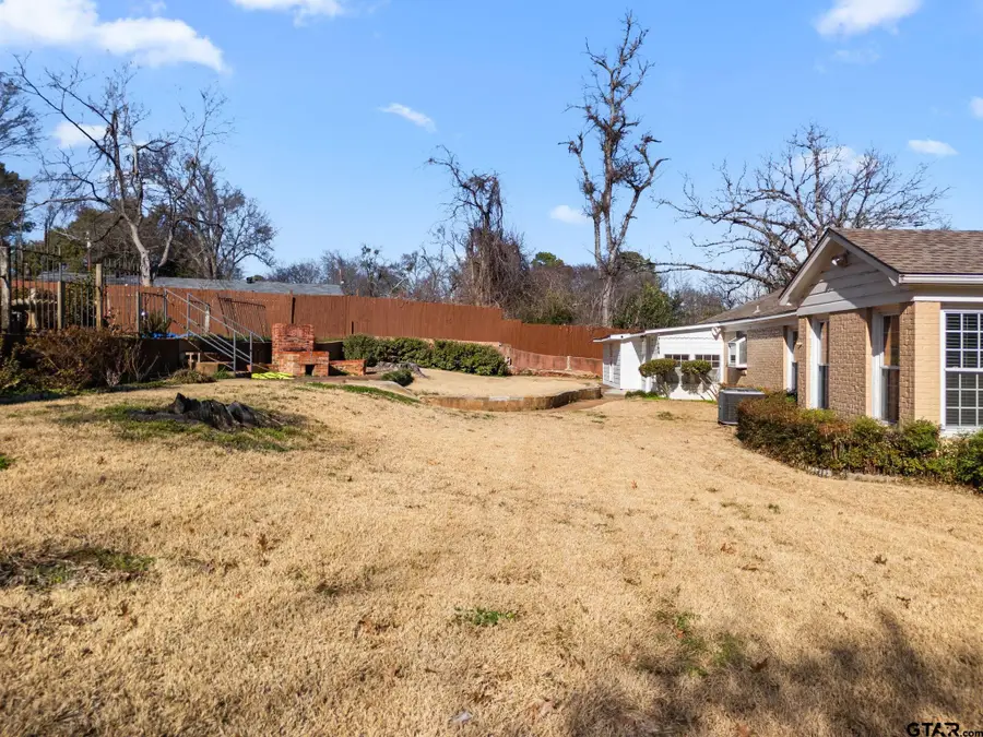 2715 S Robertson Ave., Tyler, TX 75701 - Image #3