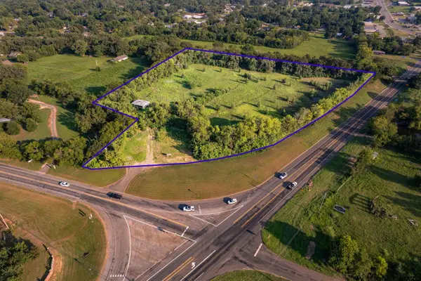 811 W Main st, Mt Vernon, TX 75457