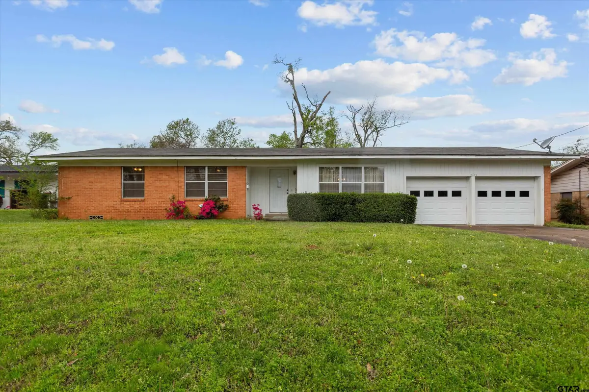 2103 Crestwood Drive, Tyler, TX 75701 - Image #1