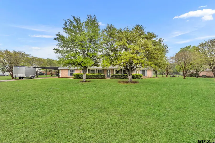 1090 Oak Hollow Lane, Combine, TX 75159 - Image #2