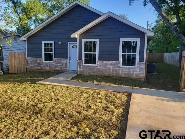 208 Lenox, Pittsburg, TX 75686 - Image #1