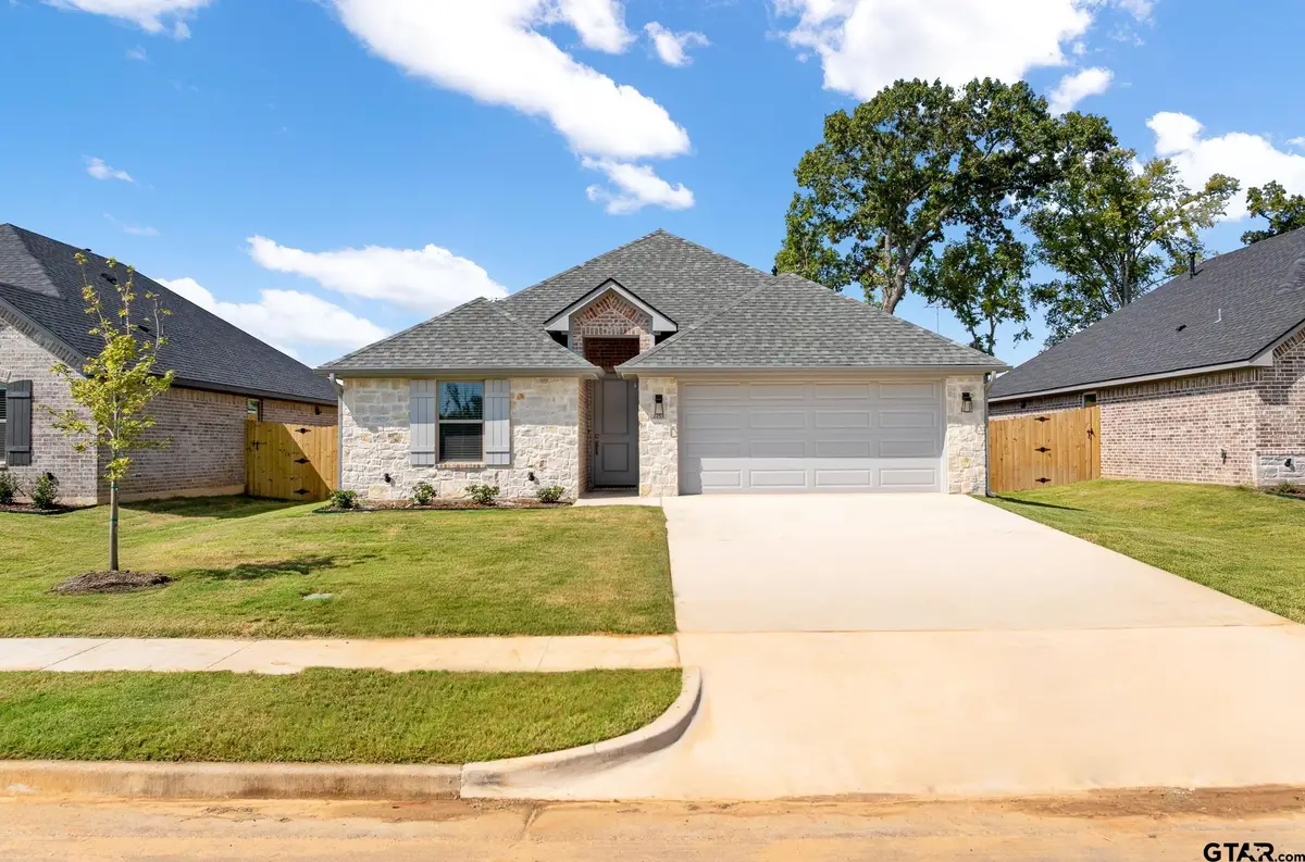 2253 Dogwood Park Blvd, Tyler, TX 75707 - Image #1