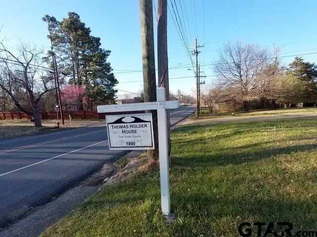 601 Holbrook Street, Mount Vernon, TX 75457 - Image #3