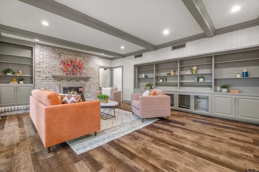 2126 Mcdonald Rd, Tyler, TX 75701 - Image #2