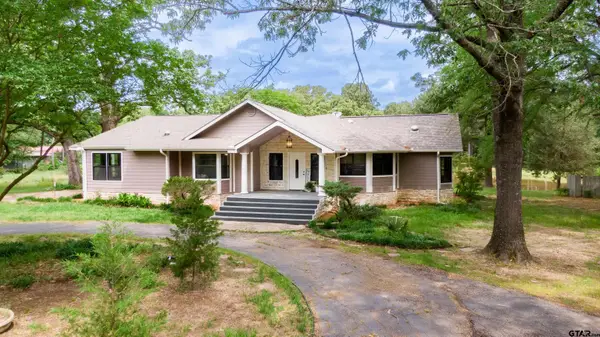 1214 SE County Road 4385, Scroggins, TX 75480