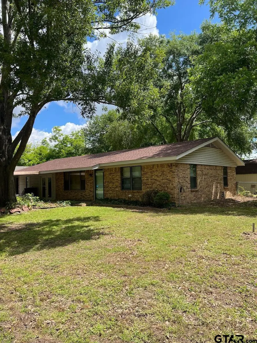 320 Bowers St, Lindale, TX 75771 - Image #2