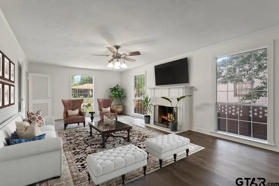 519 W Buchanan, Mineola, TX 75773 - #2