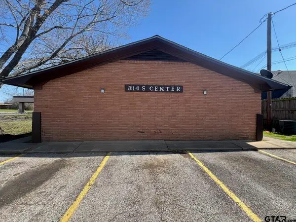 314 S Center St, Longview, TX 75601