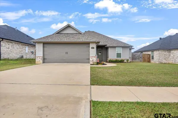 1802 Forestdale Boulevard, Whitehouse, TX 75791
