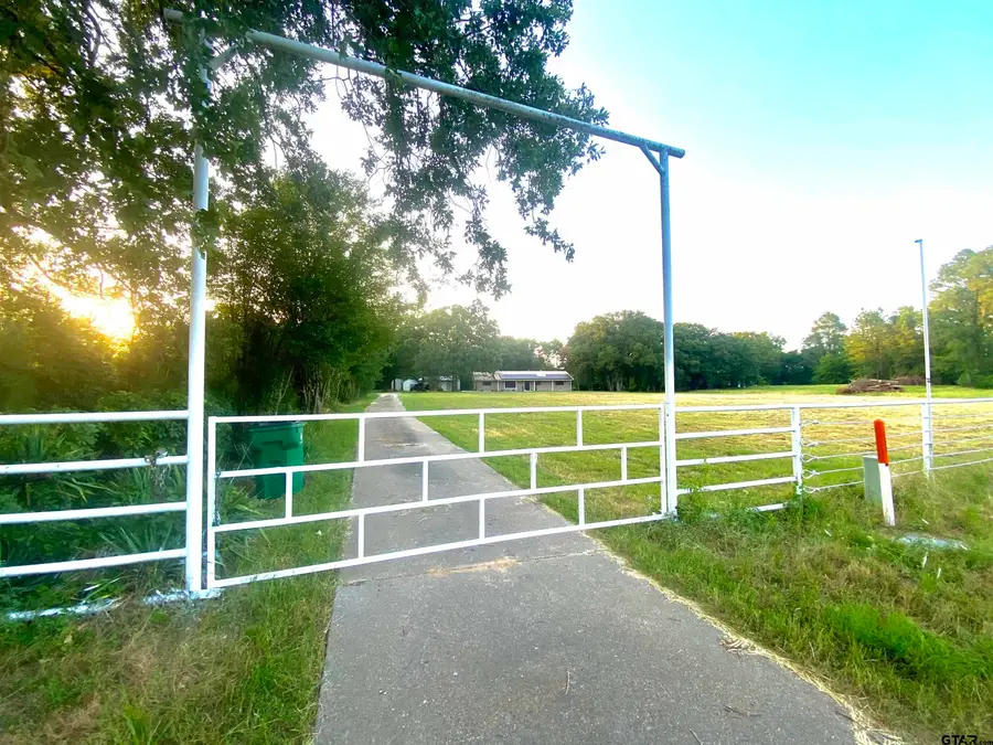 5622 W FM 515, Yantis, TX 75497 - Image #2