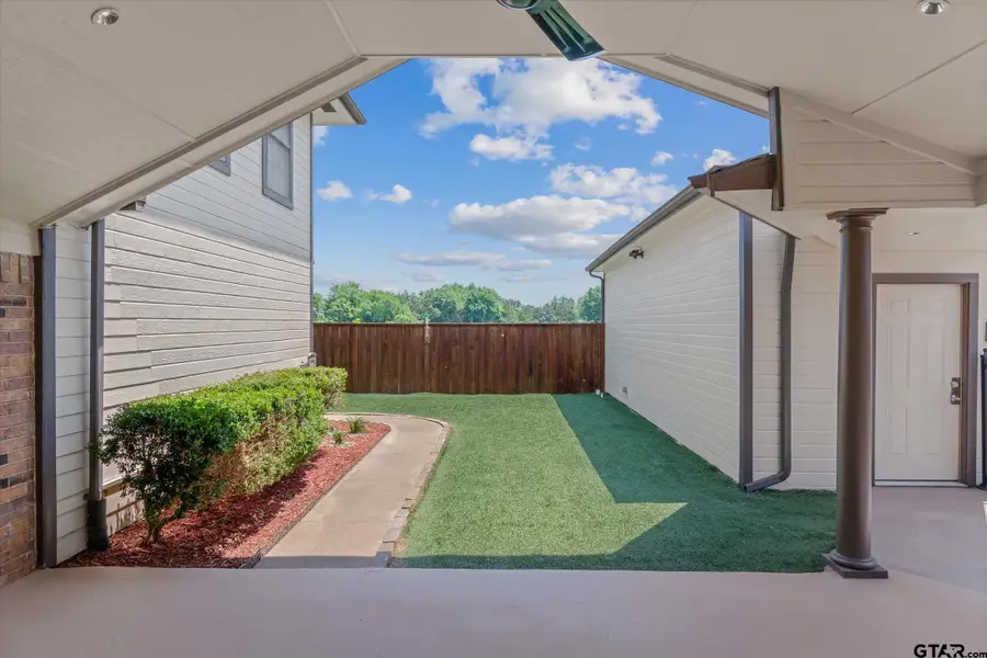 302 Erwin, Edgewood, TX 75117 - Image #3