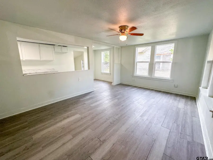 1027 S Bolton, Jacksonville, TX 75766 - Image #2