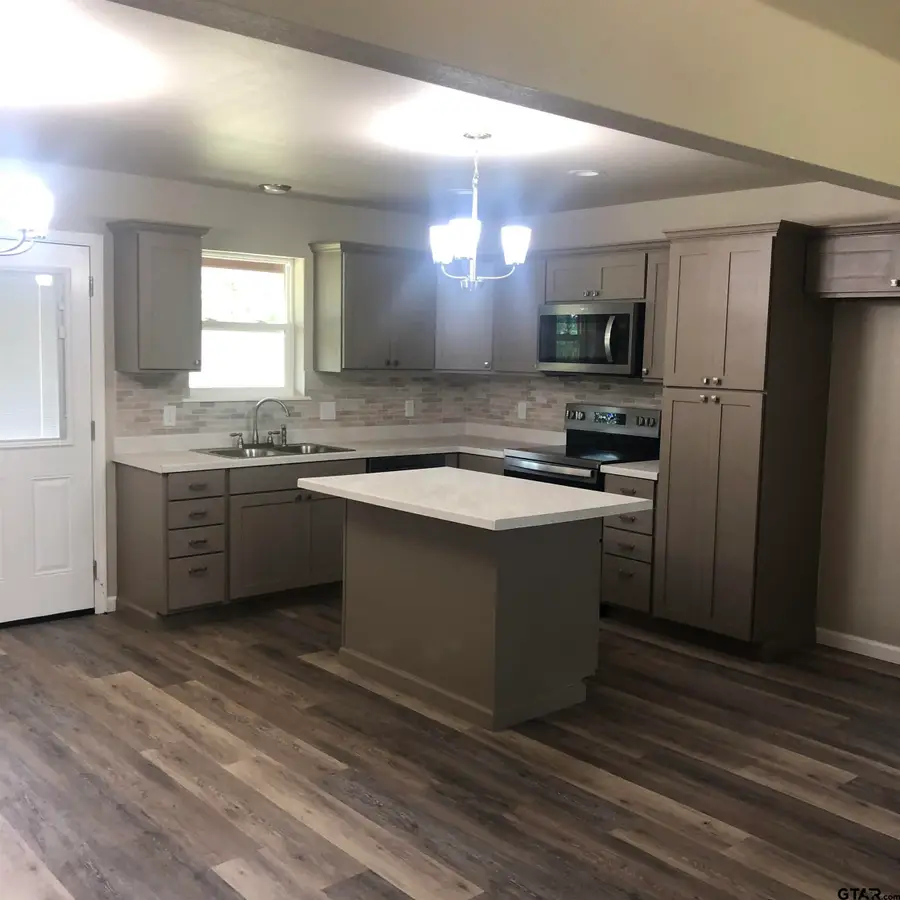 105 Meadow Lane, Naples, TX 75568 - Image #2