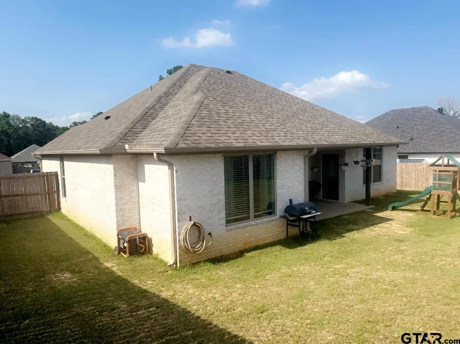 106 Hay Meadow, Winona, TX 75792 - Image #3