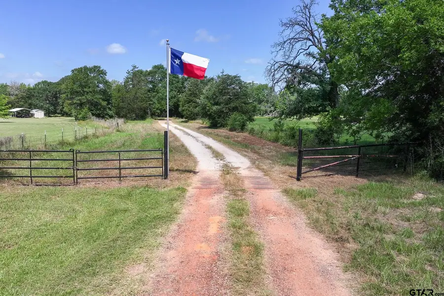 6952 FM 1990, Palestine, TX 75801 - Image #2