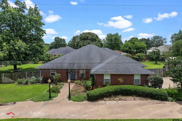 142 Parrish St, Rusk, TX 75785