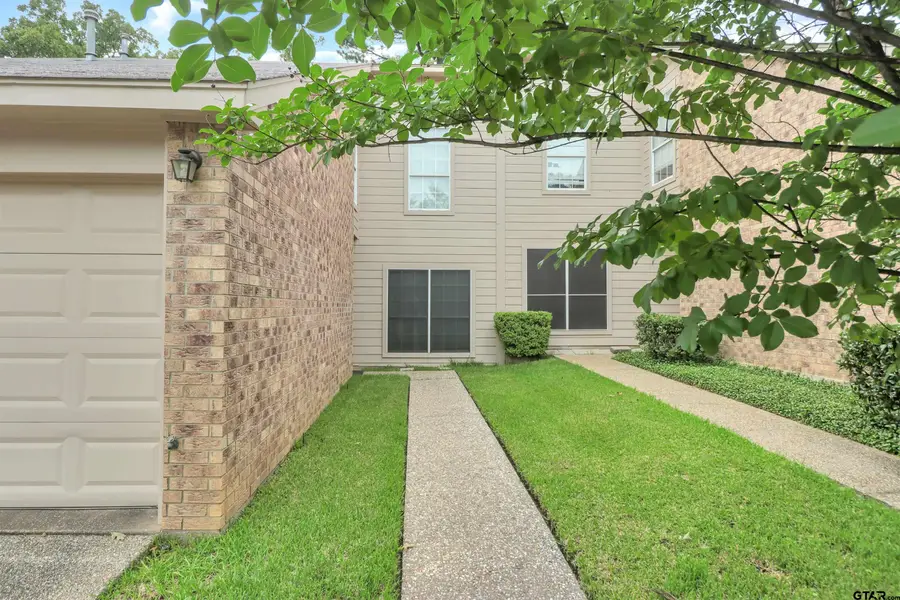 2006 Villa Dr, Tyler, TX 75703 - Image #2