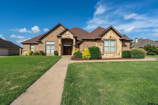 202 Sunnys Halo Blvd, Bullard, TX 75757