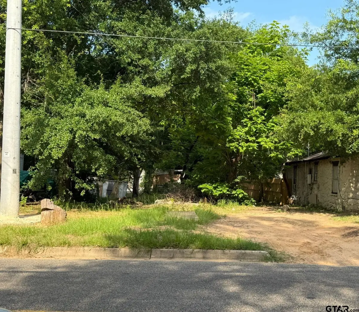 1513 N Palace Ave, Tyler, TX 75702 - Image #1