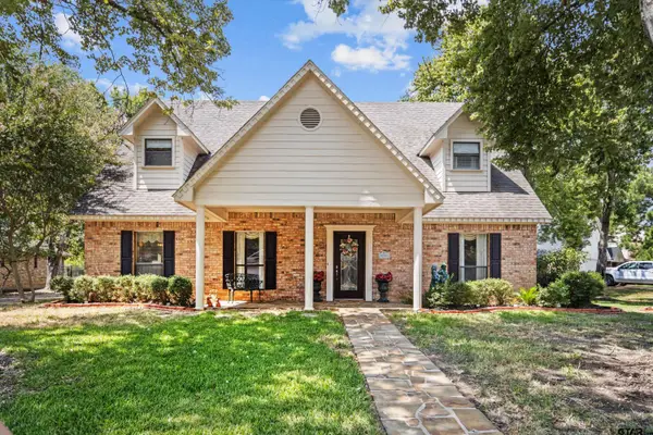 215 Enchanted Estates Dr, Crockett, TX 75835