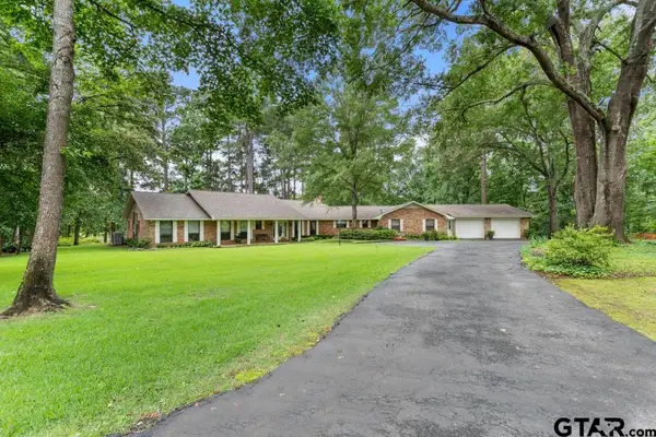 4930 W Twin Lakes Drive, Tyler, TX 75704