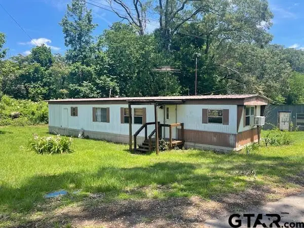 47 County Road 2201, Daingerfield, TX 75638