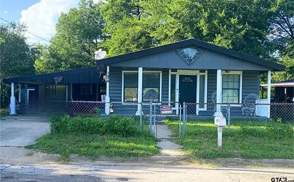 1670 Shiloh St,, Paris, TX 75460