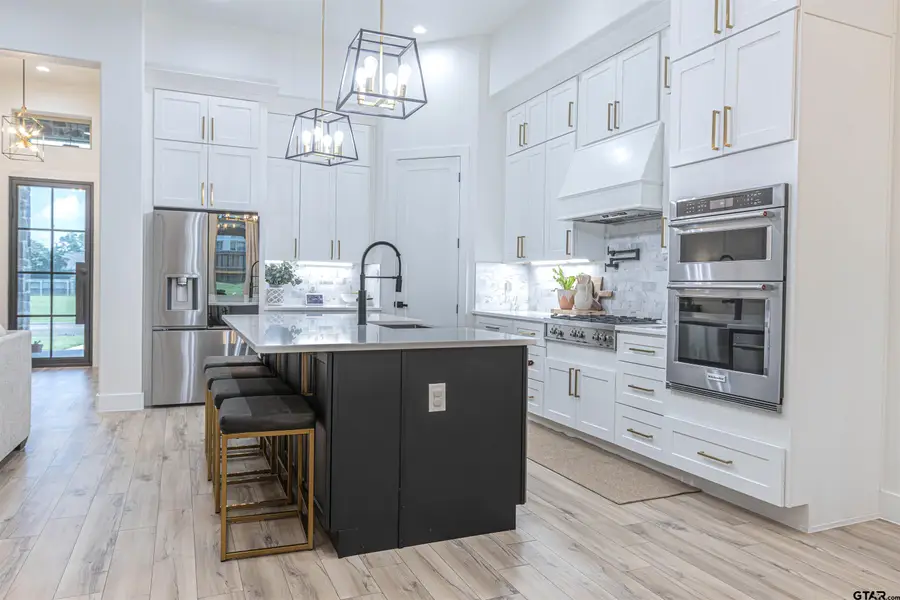 217 DEVONSHIRE, Mount Pleasant, TX 75455 - Image #2