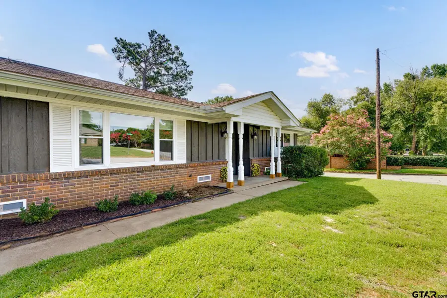 3324 Teakwood Dr, Tyler, TX 75701 - Image #2