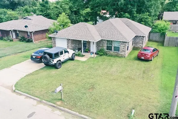 203 Reynolds St, Pittsburg, TX 75686