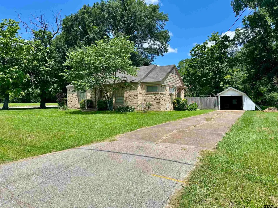 1030 W Kuykendall, Grand Saline, TX 75140 - Image #2