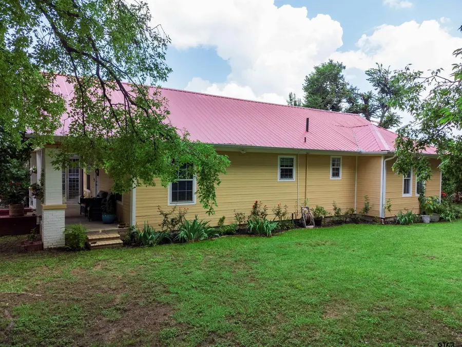 427 E Locust St, Tyler, TX 75702 - Image #2