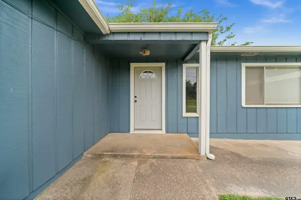 2001 Adair St, Jacksonville, TX 75766