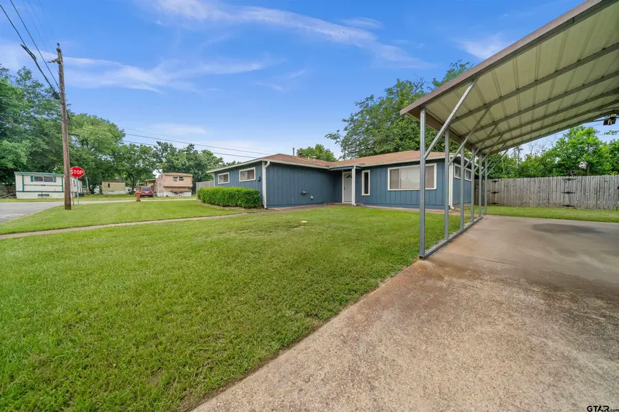 2001 Adair St, Jacksonville, TX 75766 - Image #3