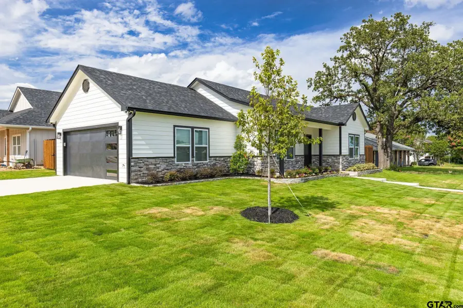 828 Bell Street, Sulphur Springs, TX 75482 - Image #3