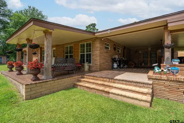 519 E E WL Doc Dodson, Naples, TX 75568