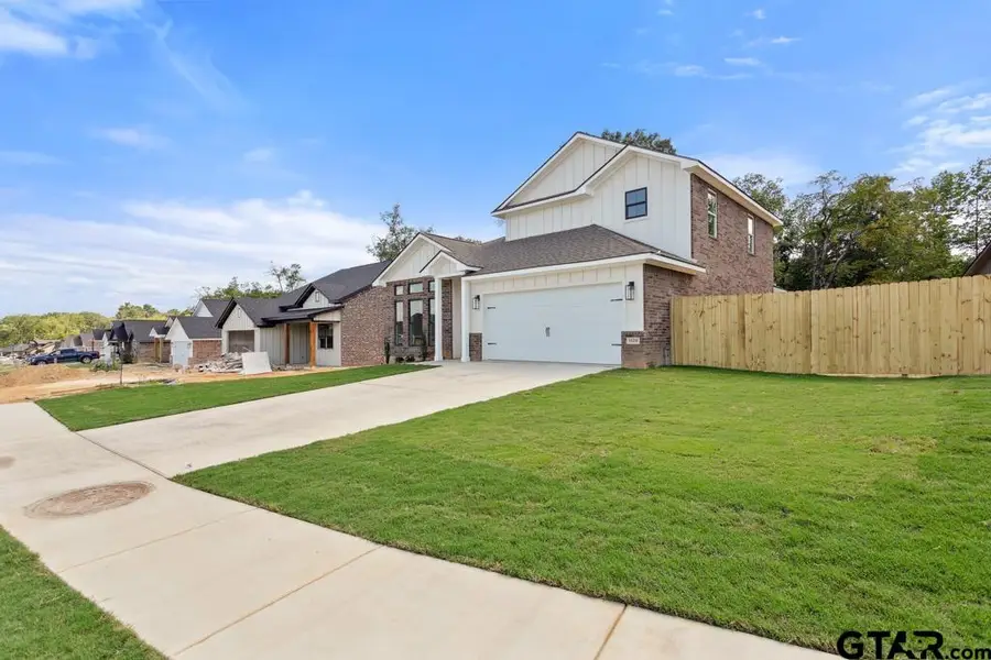 16330 Crossing Circle, Lindale, TX 75771 - Image #3