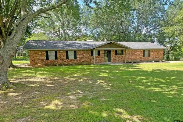 4006 Mark Ln, Mt Pleasant, TX 75455